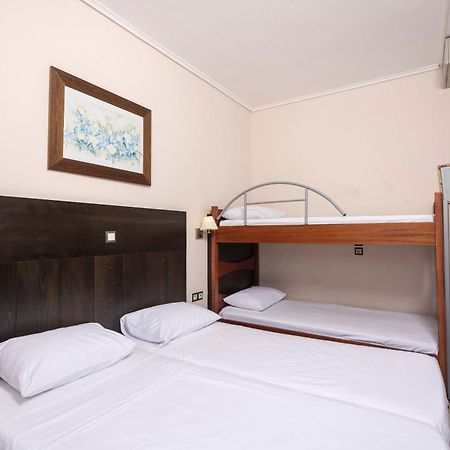 Hanioti Grandotel Bagian luar foto