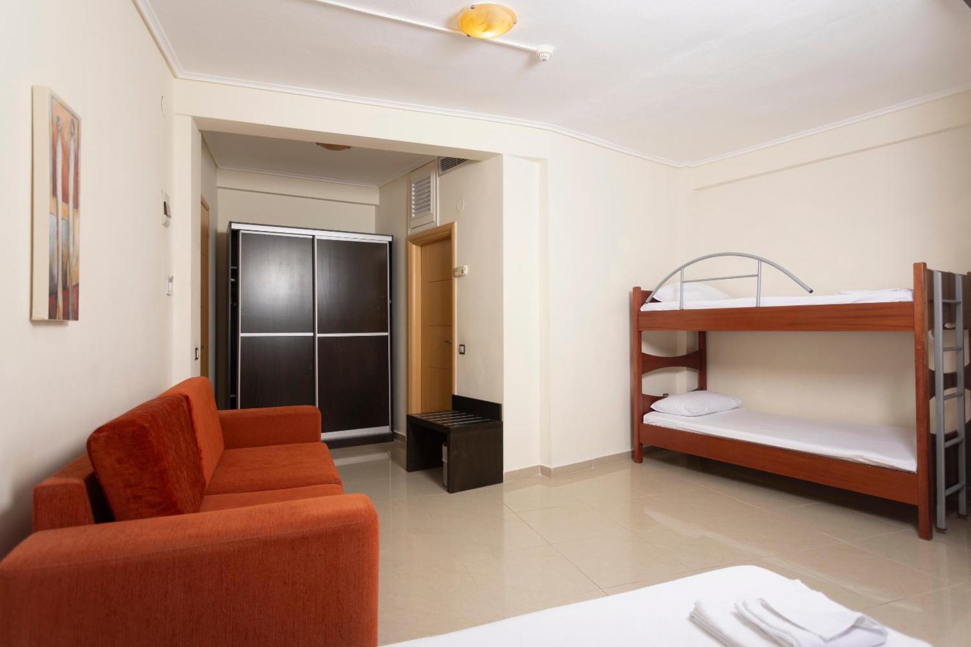 Hanioti Grandotel Bagian luar foto