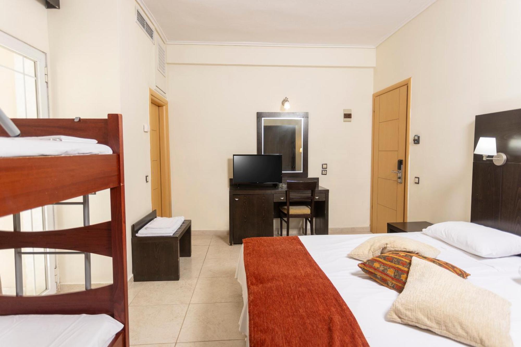 Hanioti Grandotel Bagian luar foto