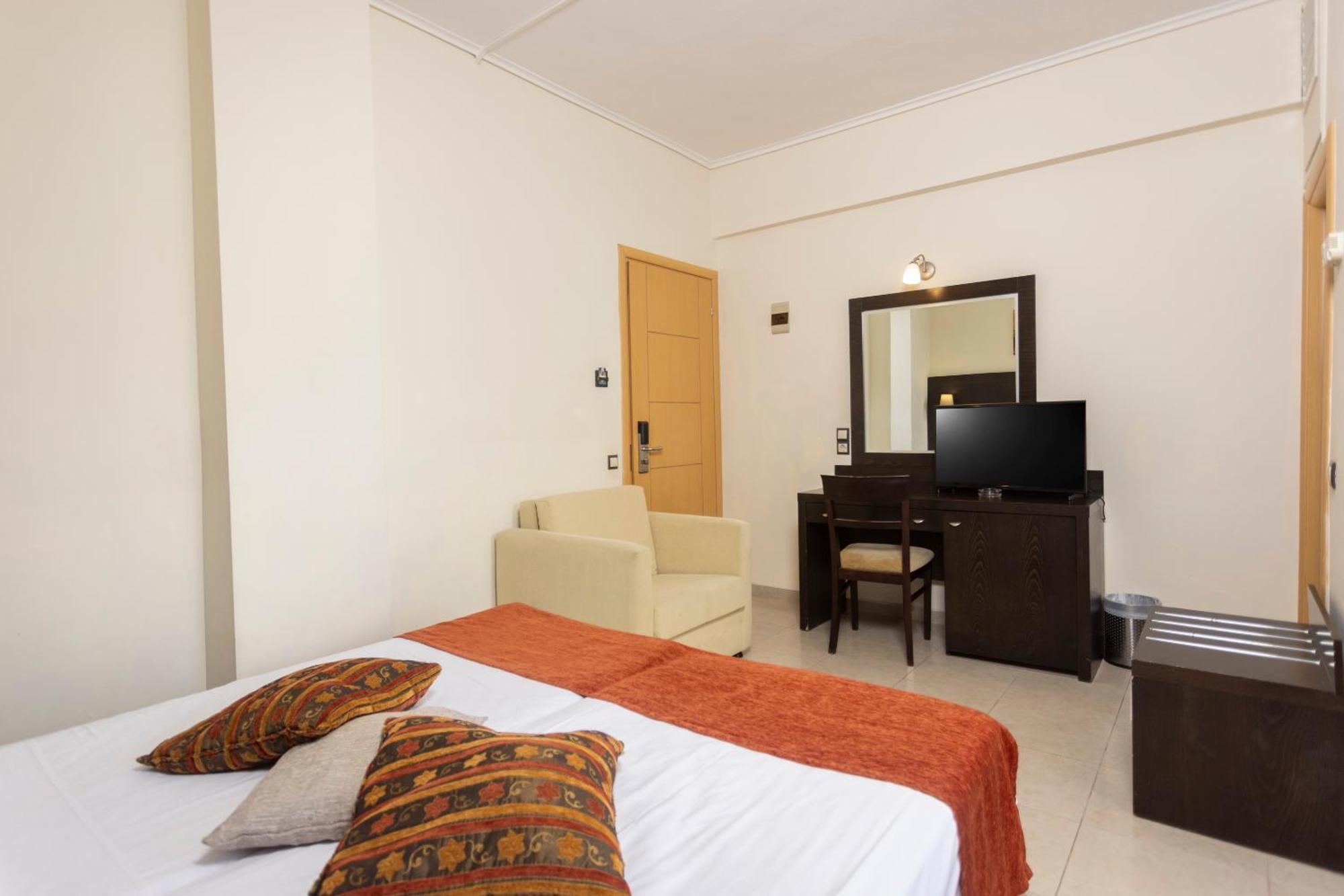 Hanioti Grandotel Bagian luar foto