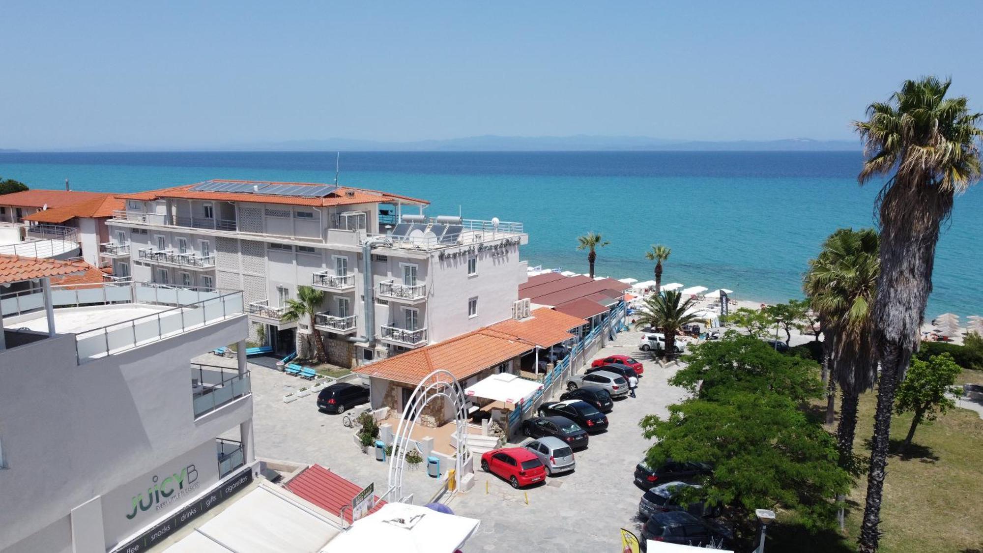 Hanioti Grandotel Bagian luar foto