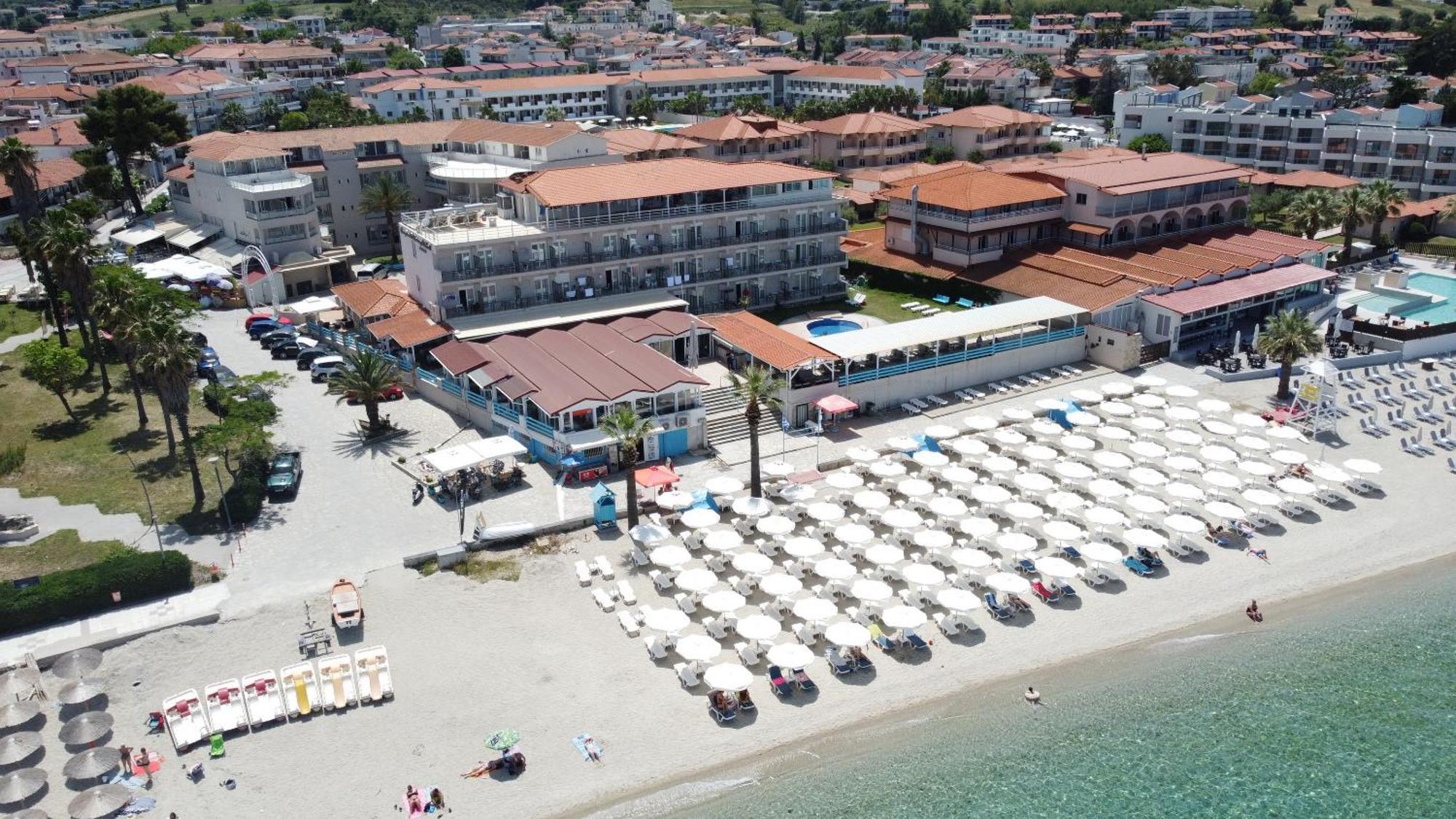 Hanioti Grandotel Bagian luar foto